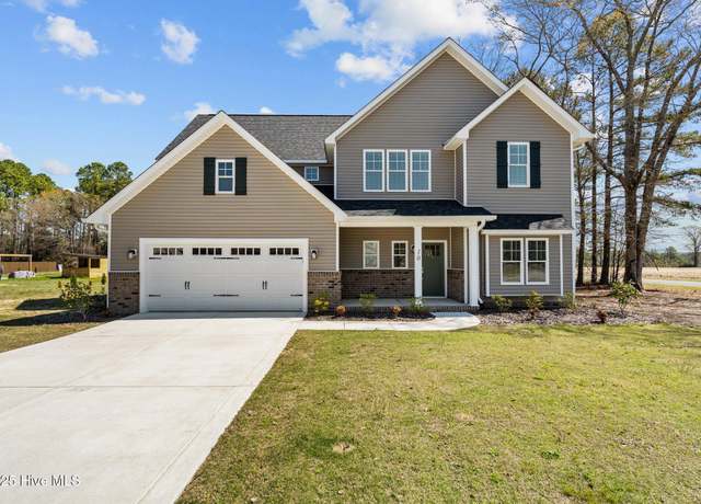 Property at 10 Beddington Ln, Carthage, NC 28327, 4 beds, 3.5 baths