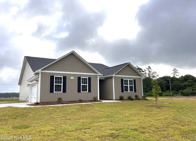 Property at 3591 Arabia Rd, Raeford, NC 28376, 3 beds, 2 baths