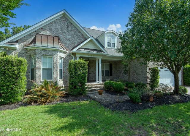 Property at 3676 W Medinah Ave, Southport, NC 28461, 4 beds, 3.5 baths