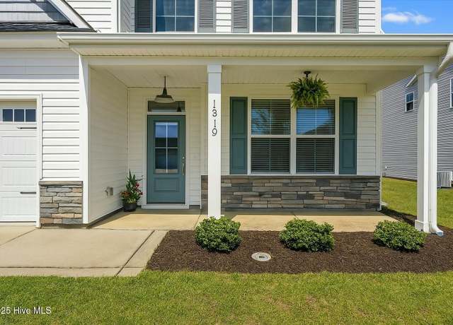 Property at 1319 Teddy Rd, Castle Hayne, NC 28429, 4 beds, 2.5 baths