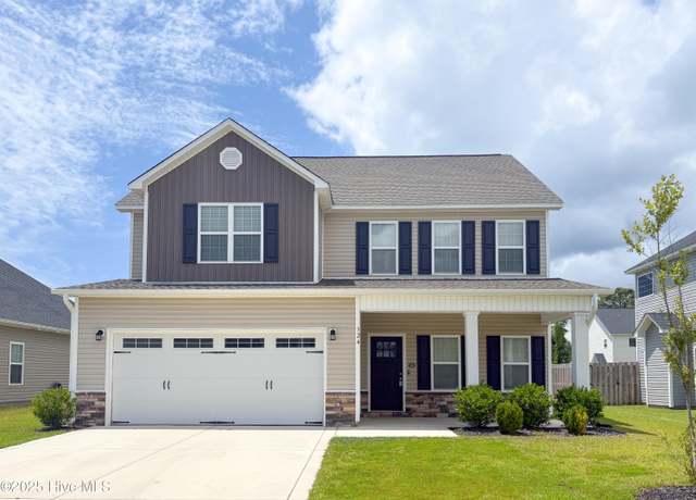 Property at 324 Windmill Light Way, Sneads Ferry, NC 28460, 4 beds, 2.5 baths