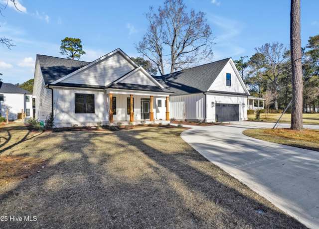 Property at 201 Rogersville Rd Unit A, Wilmington, NC 28403, 4 beds, 4.5 baths