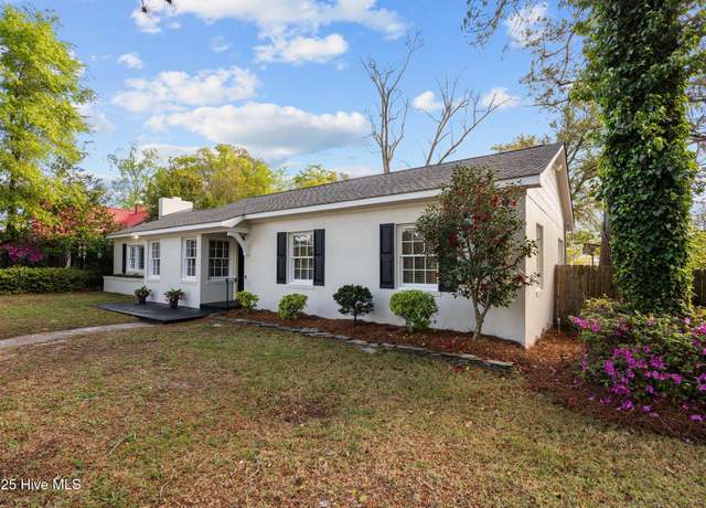Property at 502 Thomas Ave, Wilmington, NC 28405, 3 beds, 1.5 baths