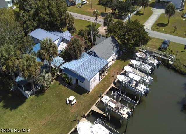 Property at 319 Old Causeway Rd, Atlantic Beach, NC 28512, 3 beds, 2.5 baths