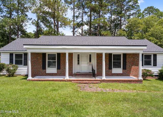 Property at 1008 S Taylor St, Goldsboro, NC 27530, 3 beds, 2 baths