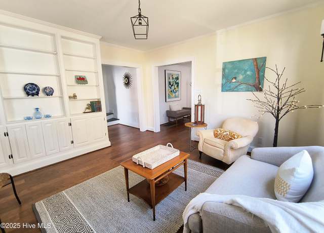 Property at 550 E Main St, Belhaven, NC 27810, 3 beds, 2 baths
