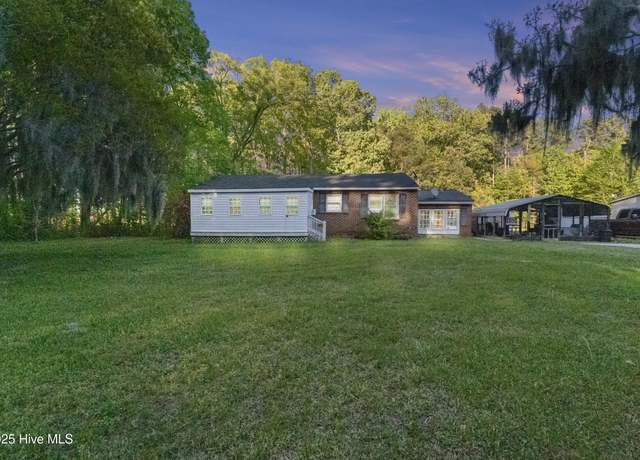 Property at 2197 Harvey Point Rd, Hertford, NC 27944, 4 beds, 1.5 baths