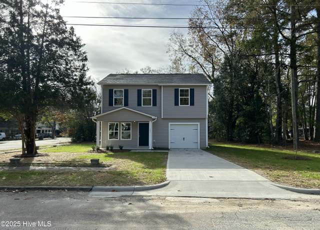 Property at 201 SW Railroad St, Robersonville, NC 27871, 4 beds, 2.5 baths