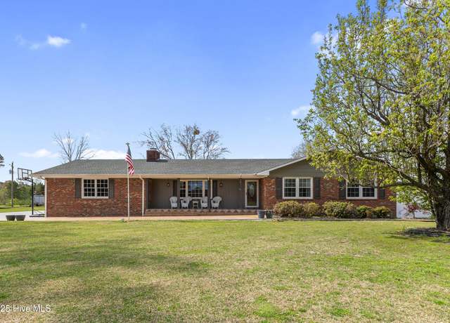 Property at 3732 Lynn Ave, Castle Hayne, NC 28429, 3 beds, 2 baths