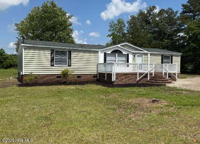 Property at 2871 Bailey Rd, Williamston, NC 27892, 3 beds, 2 baths