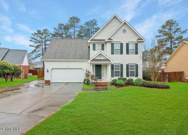 Property at 3505 Kennicot Ct, Fayetteville, NC 28311, 4 beds, 2.5 baths