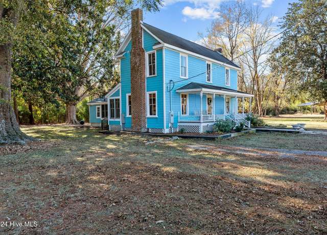 Property at 1247 Main St Ex St, Aurora, NC 27806, 3 beds, 2.5 baths