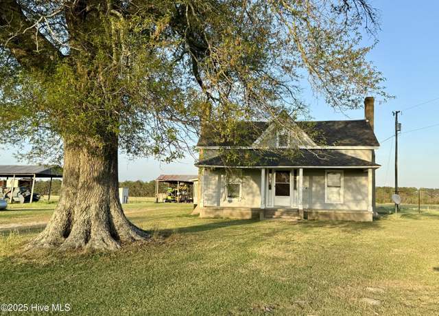 Property at 1580 Ed's Grocery Rd, Williamston, NC 27892, 3 beds, 1 bath