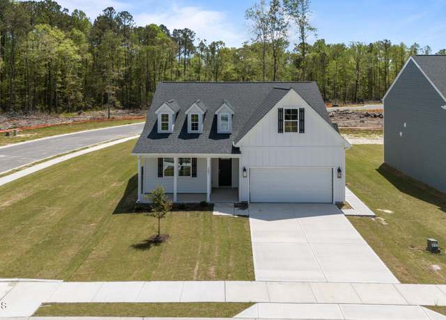 Property at 1001 Tawney Trce, New Bern, NC 28562, 3 beds, 2.5 baths