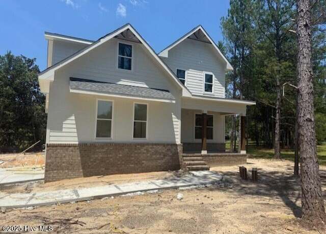 Property at 3 Sapphire Ct, Pinehurst, NC 28374, 5 beds, 3.5 baths
