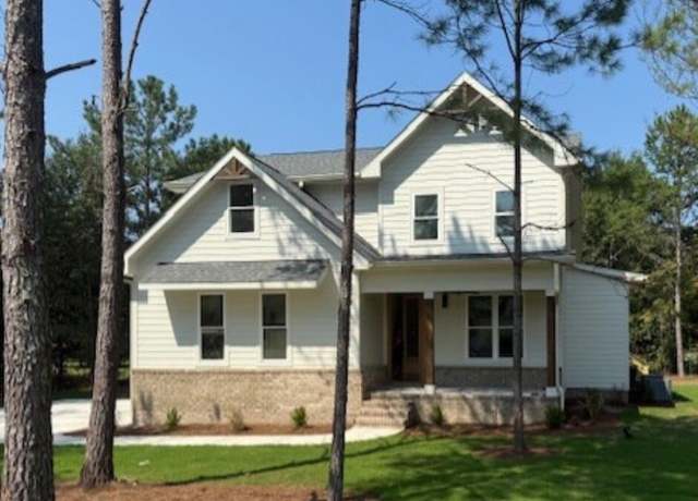 Property at 3 Sapphire Ct, Pinehurst, NC 28374, 5 beds, 3.5 baths