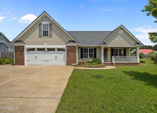 Property at 107 Hayes Ct, Raeford, NC 28376, 3 beds, 2 baths
