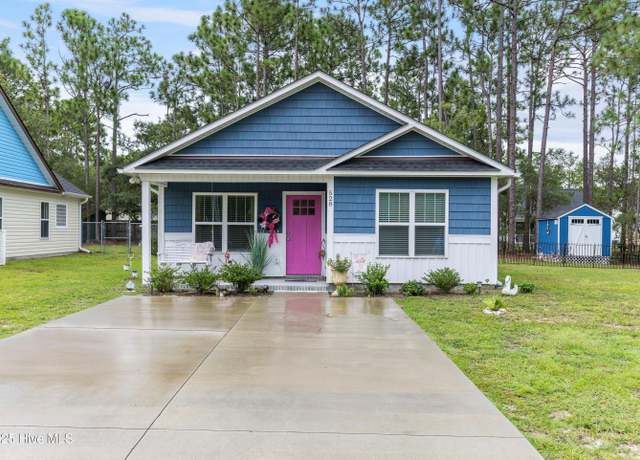 Property at 528 Edgewood Rd, Southport, NC 28461, 2 beds, 2 baths