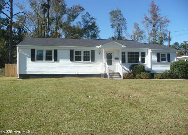 Property at 801 Barn St, Jacksonville, NC 28540, 3 beds, 1 bath