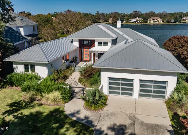 Property at 2013 Seawind Ln, Wilmington, NC 28405, 4 beds, 3.5 baths