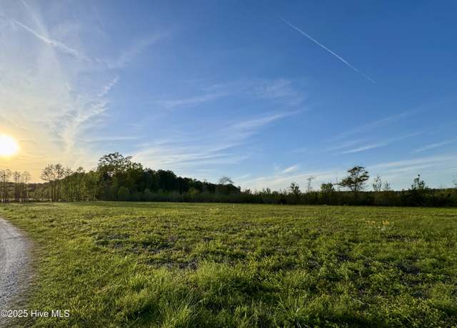 Property at 206 Meadowbrook Ln, Washington, NC 27889