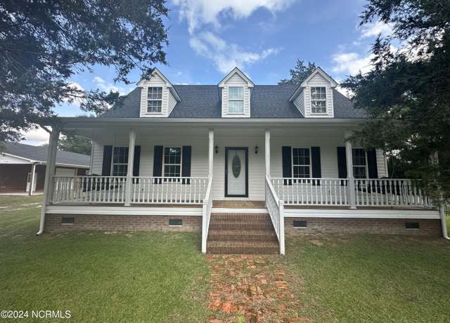 Property at 101 Academy St, Gatesville, NC 27938, 3 beds, 2.5 baths