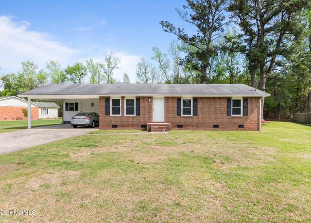 Property at 113 Carolina Pines Blvd, New Bern, NC 28560, 3 beds, 2 baths