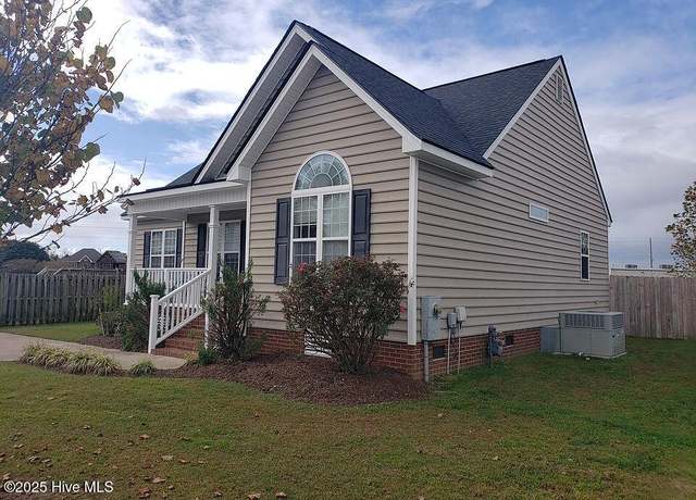 Property at 1124 Sebring Dr, Winterville, NC 28590, 3 beds, 2 baths