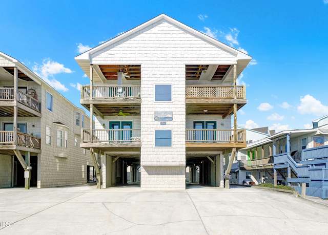 Property at 1713 Carolina Beach Ave N Unit B, Carolina Beach, NC 28428, 3 beds, 2.5 baths