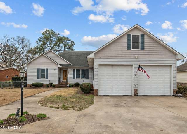 Property at 108 Arbor Dr, Washington, NC 27889, 3 beds, 2 baths