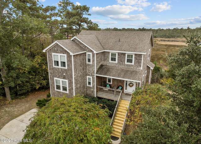 Property at 206 Sunrise Crossing Dr, Kill Devil Hills, NC 27948, 4 beds, 3 baths