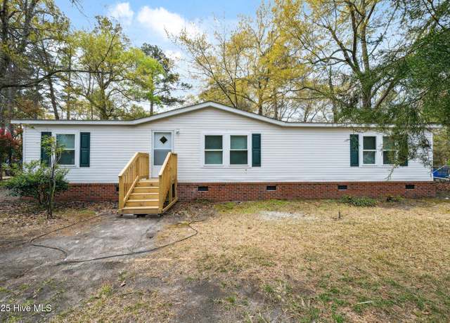 Property at 115 Remington Rd, Rocky Point, NC 28457, 3 beds, 2 baths