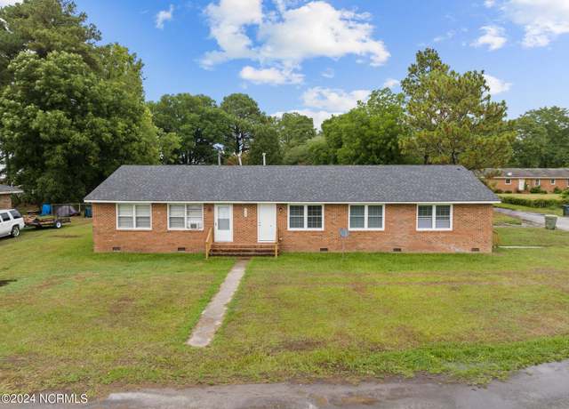 Property at 4134 Corbett Cir Unit B, Farmville, NC 27828, 5 beds, 3 baths