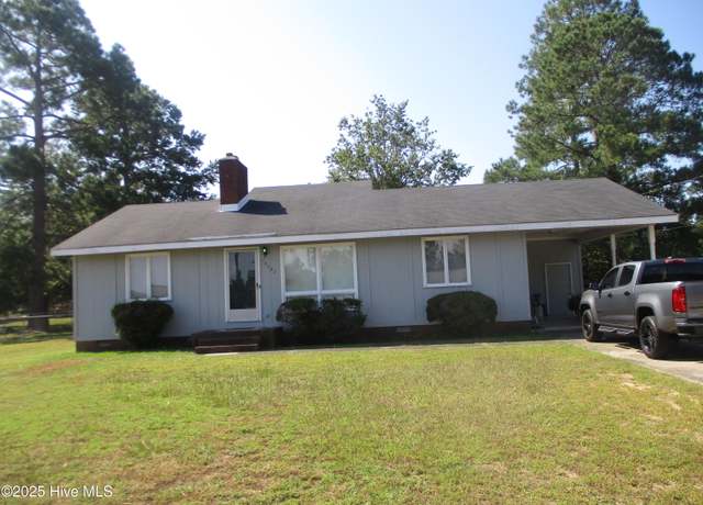 Property at 12380 Mckinnon Dr, Laurinburg, NC 28352, 3 beds, 2 baths