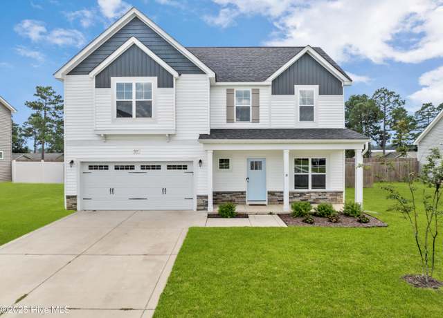 Property at 527 Weston Woods St, Raeford, NC 28376, 4 beds, 2.5 baths