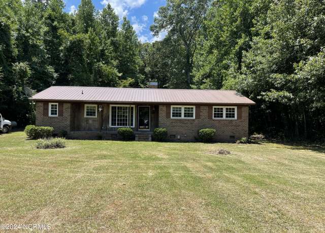 Property at 600 Mallard Dr, Roper, NC 27970, 3 beds, 2 baths