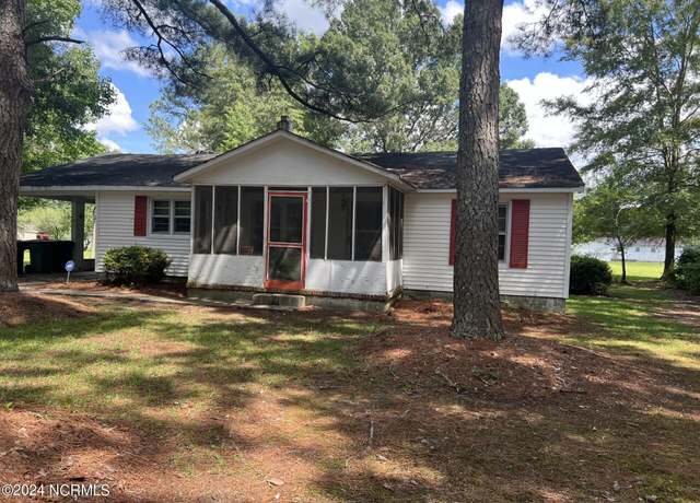 Property at 1209 Newsome St, Tarboro, NC 27886, 2 beds, 1 bath