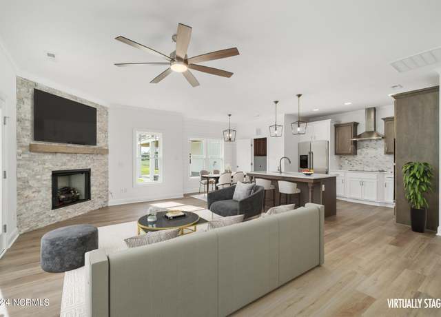 Property at 529 E Great Egret Way, Beaufort, NC 28516, 4 beds, 2.5 baths