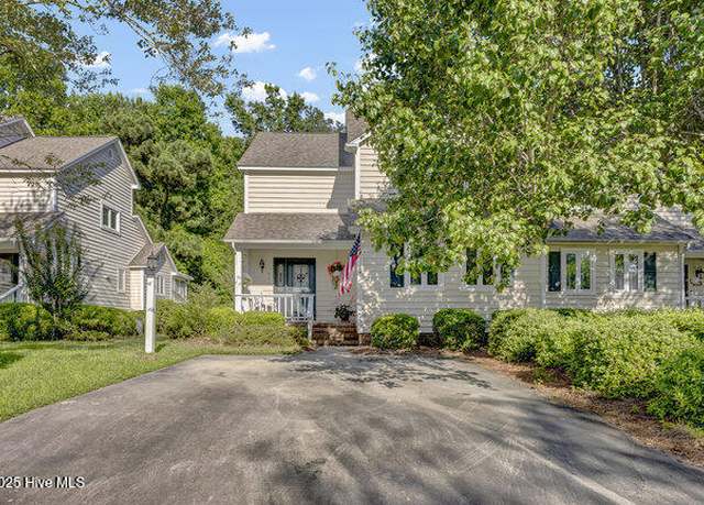 Property at 302 Wimbledon Ct, Wilmington, NC 28412, 3 beds, 2.5 baths