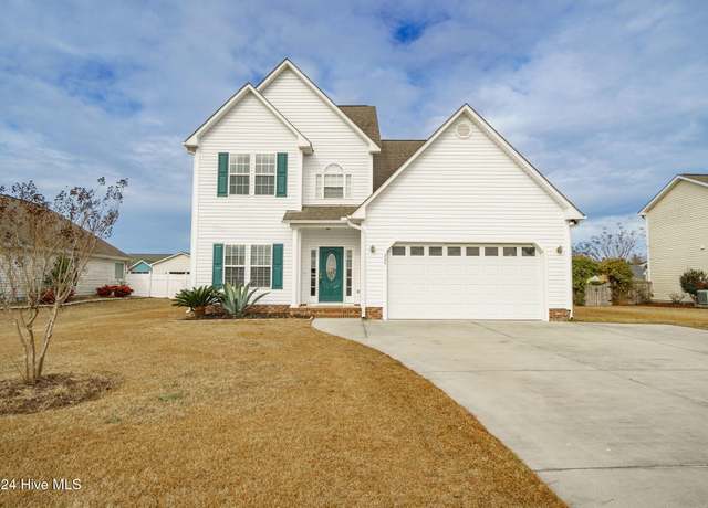 Property at 224 Hickory Shores Dr, Newport, NC 28570, 3 beds, 2.5 baths