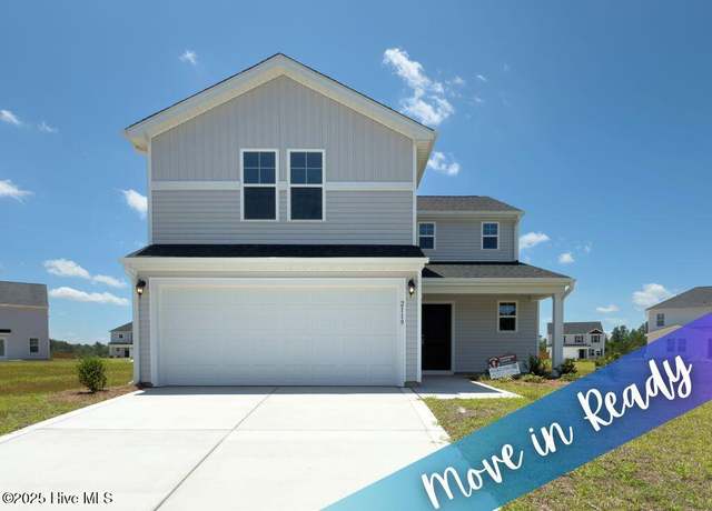 Property at 2219 Roadster Pony Ln, Hope Mills, NC 28348, 4 beds, 2.5 baths