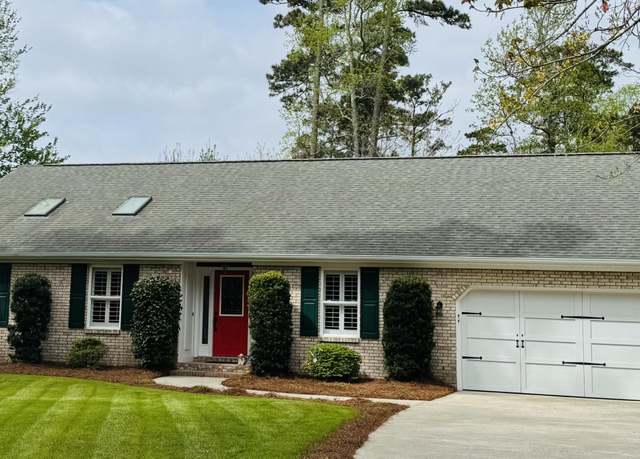 Property at 511 Pine Valley Dr, Morehead City, NC 28557, 3 beds, 3 baths