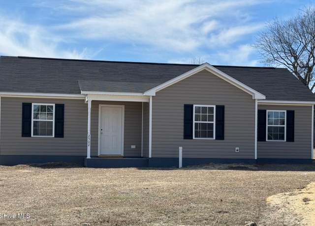 Property at 2502 Pecan Dr, Tarboro, NC 27886, 3 beds, 2 baths