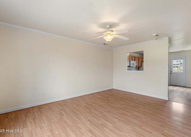 Property at 306 Ashwood Dr, Jacksonville, NC 28546, 2 beds, 1.5 baths