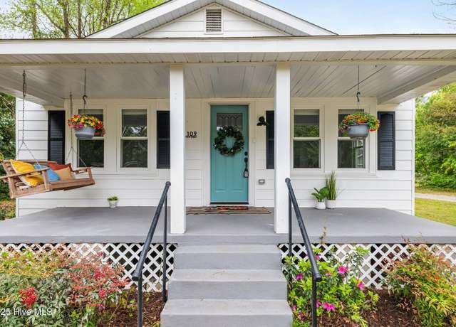Property at 109 Pineview St, Havelock, NC 28532, 3 beds, 1 bath
