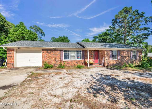 Property at 4945 Wilderness Rd, Wilmington, NC 28412, 3 beds, 2 baths