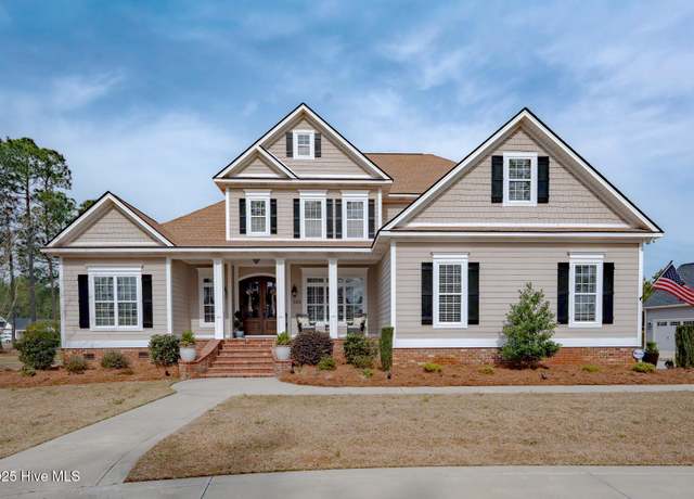 Property at 123 Lake Shore Dr, Elizabethtown, NC 28337, 5 beds, 4.5 baths