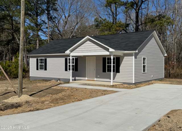 Property at 2405 Parker St, Tarboro, NC 27886, 3 beds, 2 baths