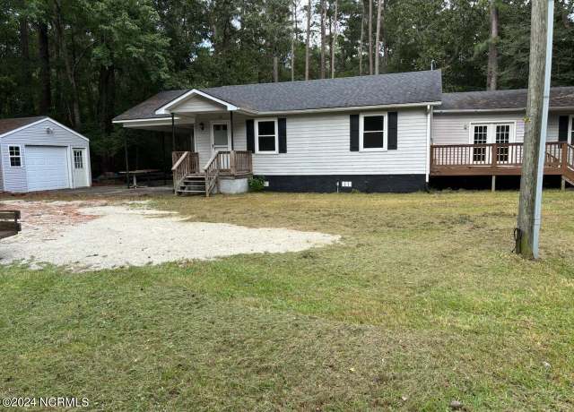 Property at 9945 Nc Highway 53 E, Burgaw, NC 28425, 2 beds, 1 bath