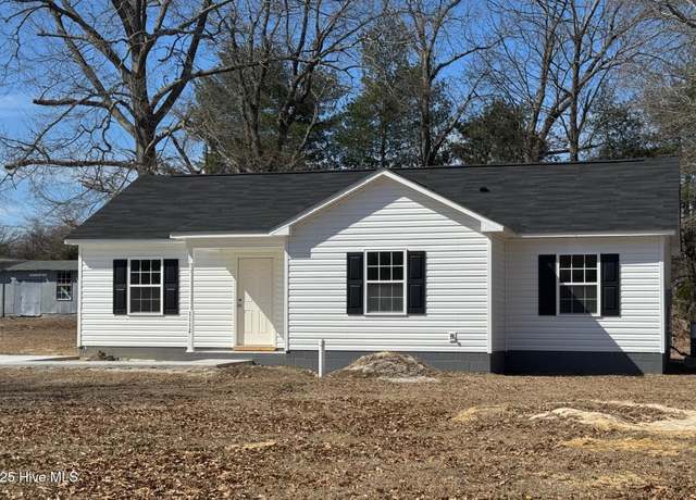 Property at 1112 Newsome St, Tarboro, NC 27886, 3 beds, 2 baths